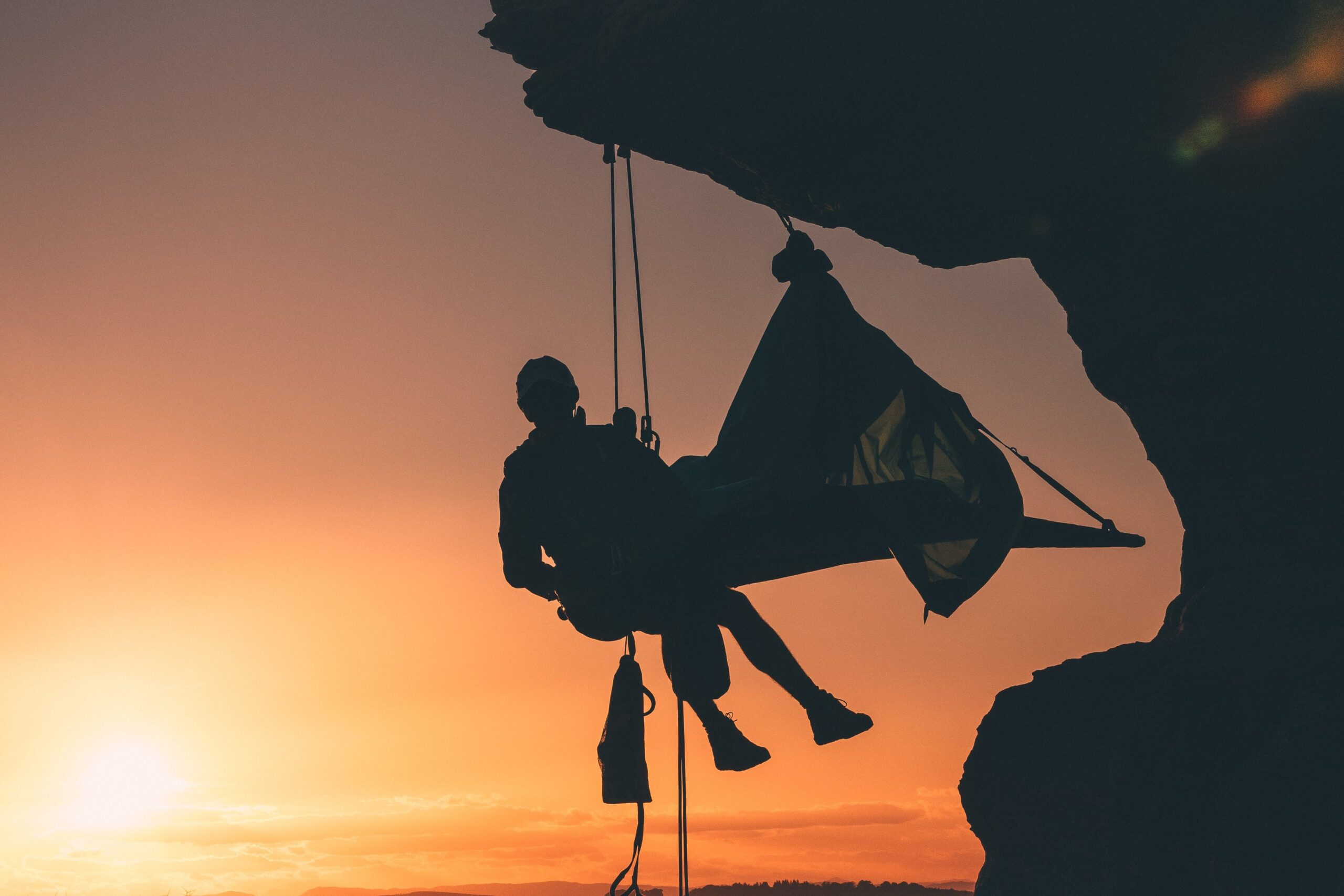 Explorando Alturas: Los Mejores Destinos de Escalada para tus Pies de Gato